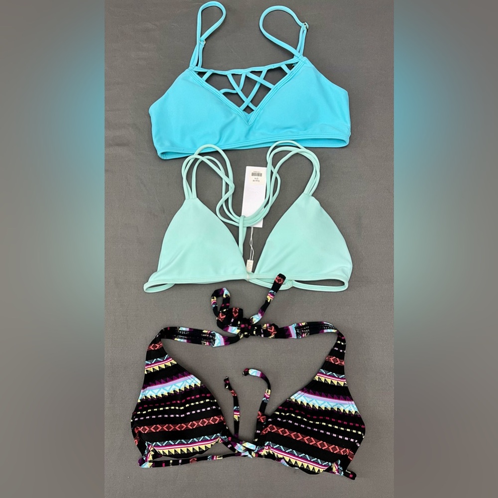 Lot Of 3 Women’s NWT & NWOT Bikini Tops Size Small/Medium